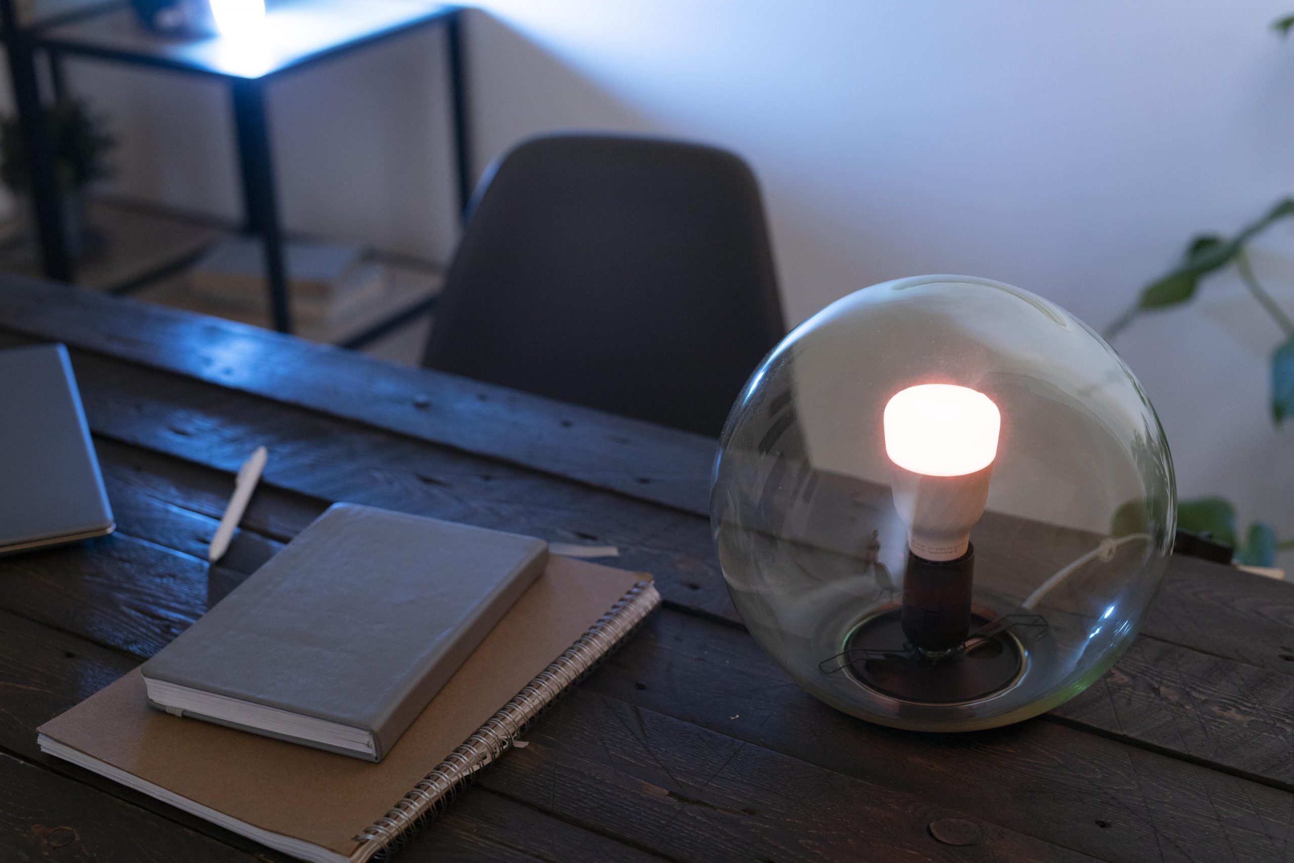  smart lamp table arrangement